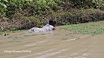 Village Women New Net fishing video    Mouni Fishi