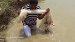Viral village women net fishing video    village w