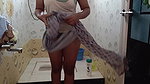 Indian Desi aunty hot bathing and sexy boobs and ass