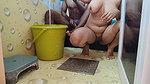 Mumbai girlfriend and boyfriend bathing In Oyo hotel room