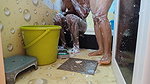 Mumbai girlfriend and boyfriend bathing In Oyo hotel room