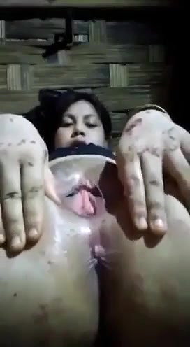 Unsatisfied Village Bhabi Fingering