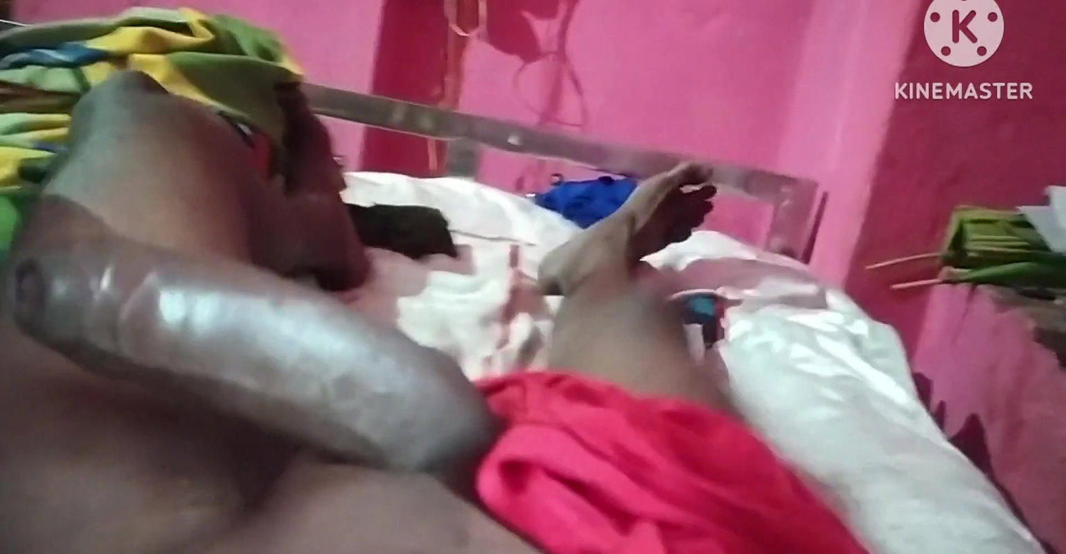 Poonam bhabhi ne devar ka land chus ke nikala land ka pani