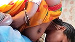 Haut Indian Desi Bhabhi Kissing