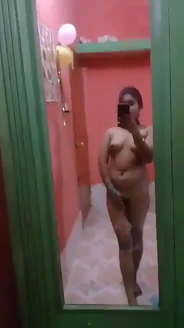 Sexy Desi Girl Removing Saree And Showing For Lover