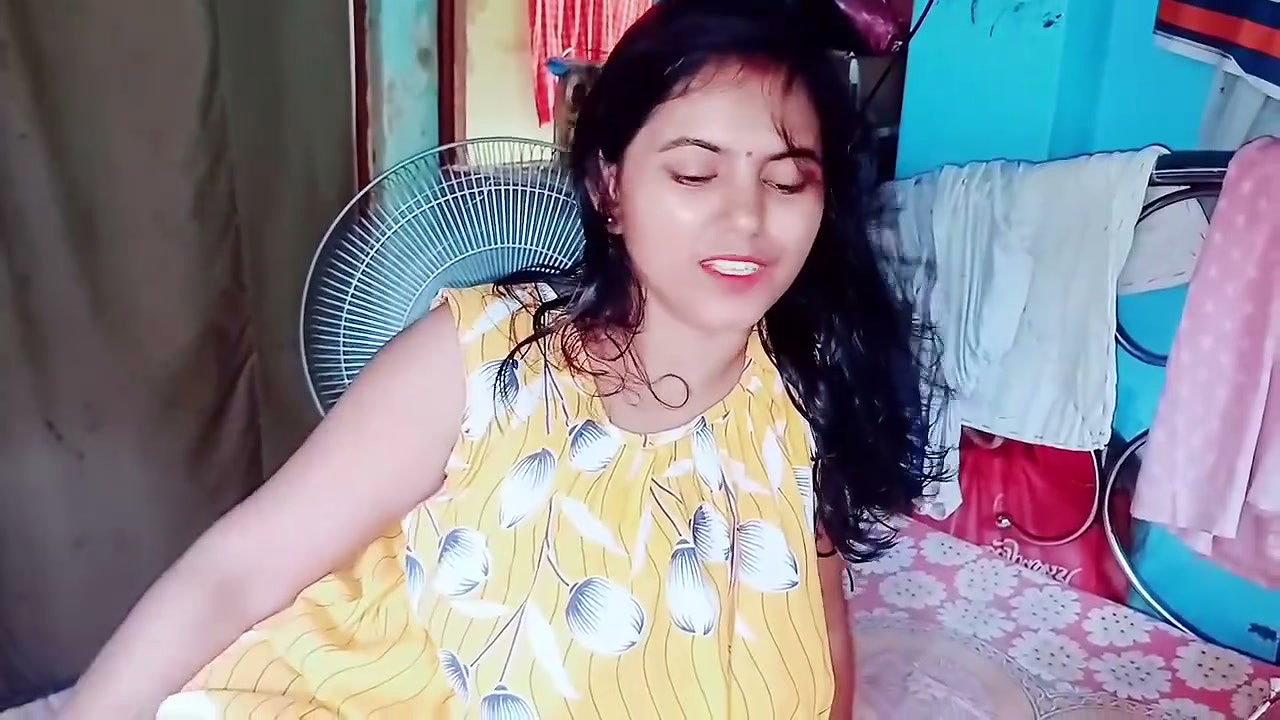 Fuck My Step Sister First Time . Her Pussy is very Tight and Nice . I’m very happy to fuck her