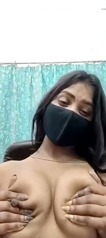 Girlfriend Shows And Presses Her Boobs On Video Call