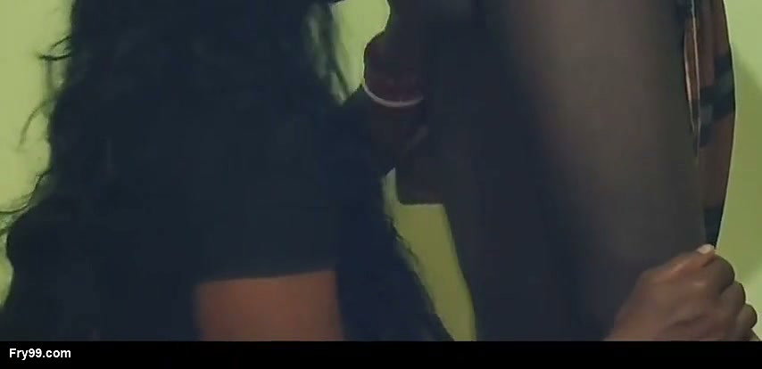 Hot chachi ki paani nikal diya