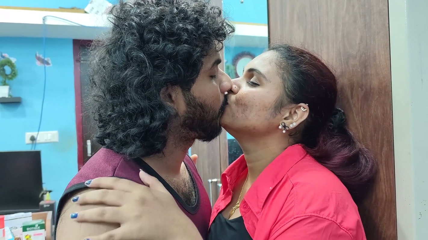 Hot lip lock in t shirt and shirt