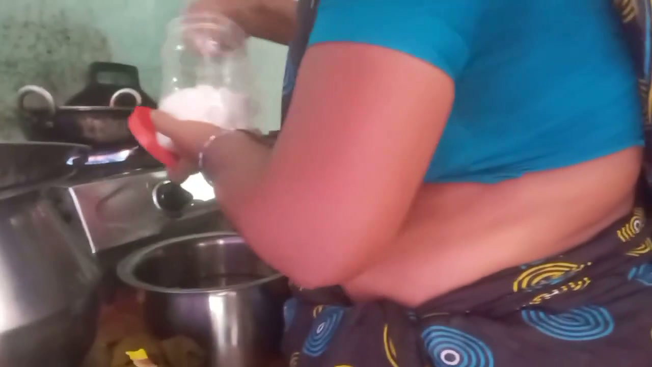 Indian Aunty cooking sex with boyfriend