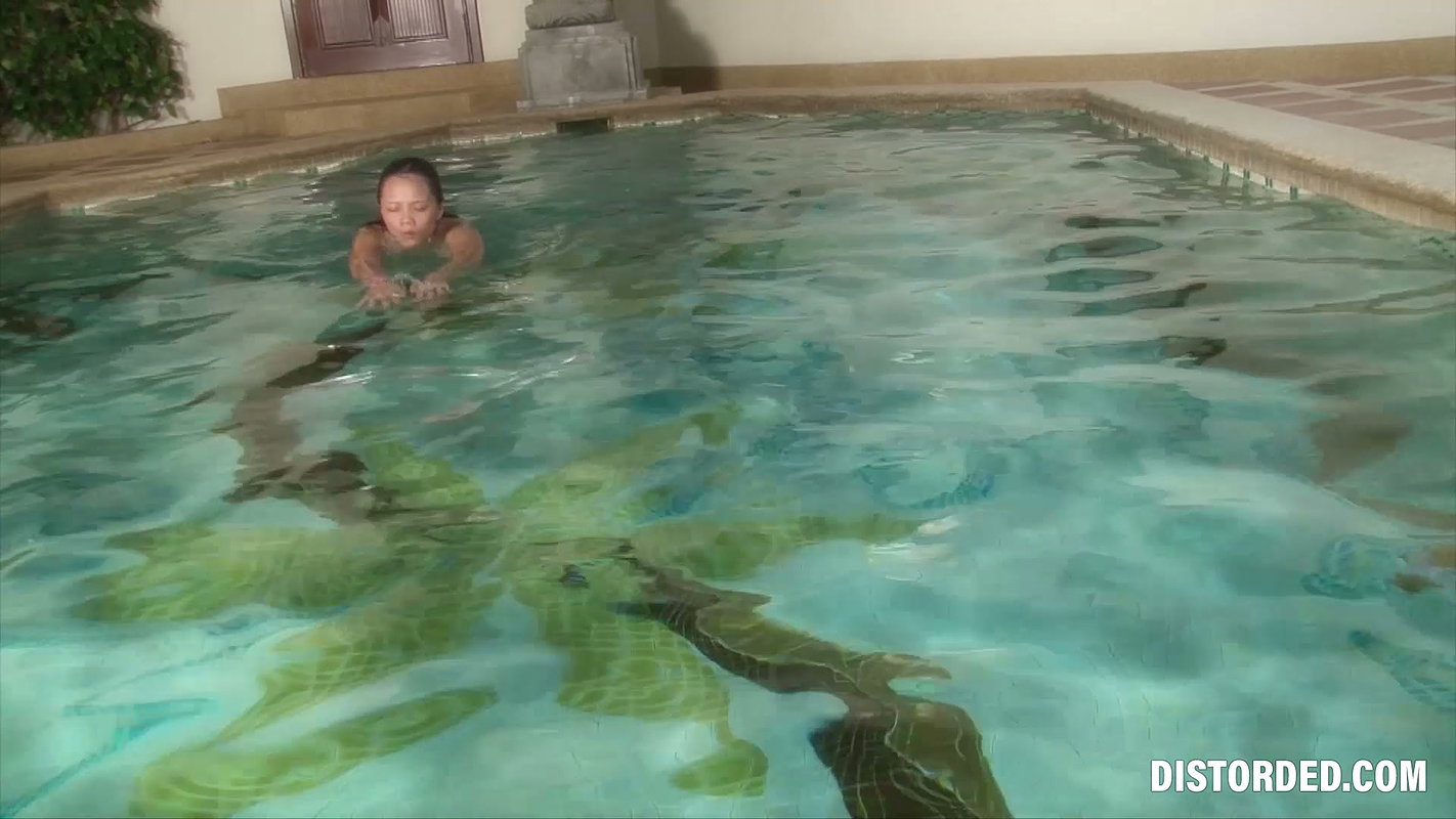 KukKik – Bang me at the poolside