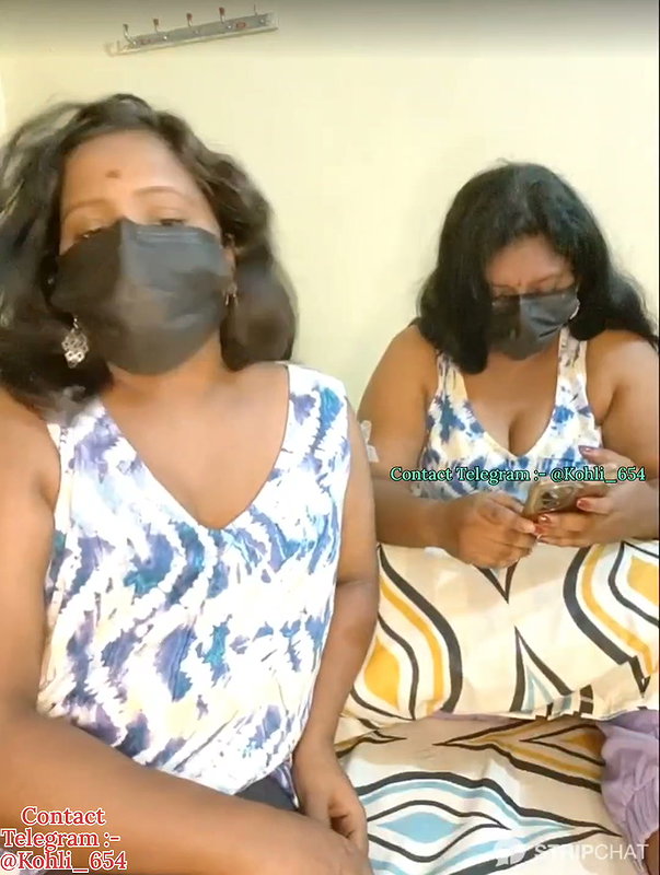 Kannada_lesbian Private show hot lesbian show