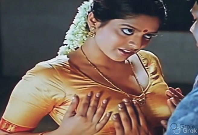 [6 CLIPS in same thread] Nagma guding boyfriend’s hands to her boobs VERY HOT (2)6