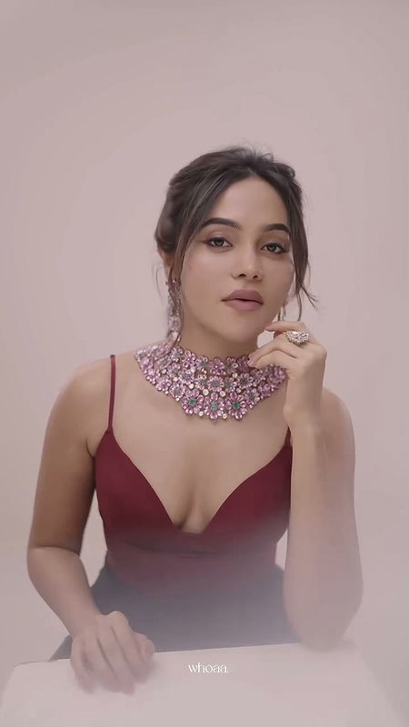 Actress Bhavanisree sexy cleavage and armpit show photoshoot (2)2