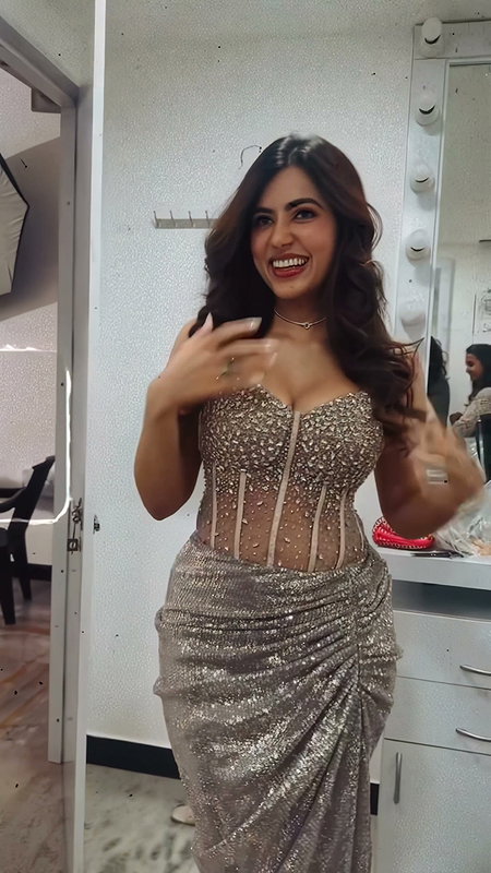 ANJU KURIAN STUNNING SEXY CURVES TOO EROTIC SHOOT HQ VIDEOS (2)2