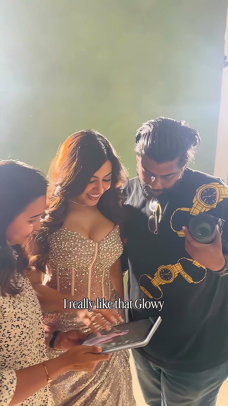 ANJU KURIAN STUNNING SEXY CURVES TOO EROTIC SHOOT HQ VIDEOS (2)4