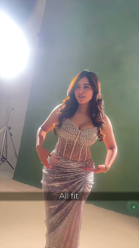 ANJU KURIAN STUNNING SEXY CURVES TOO EROTIC SHOOT HQ VIDEOS (2)8