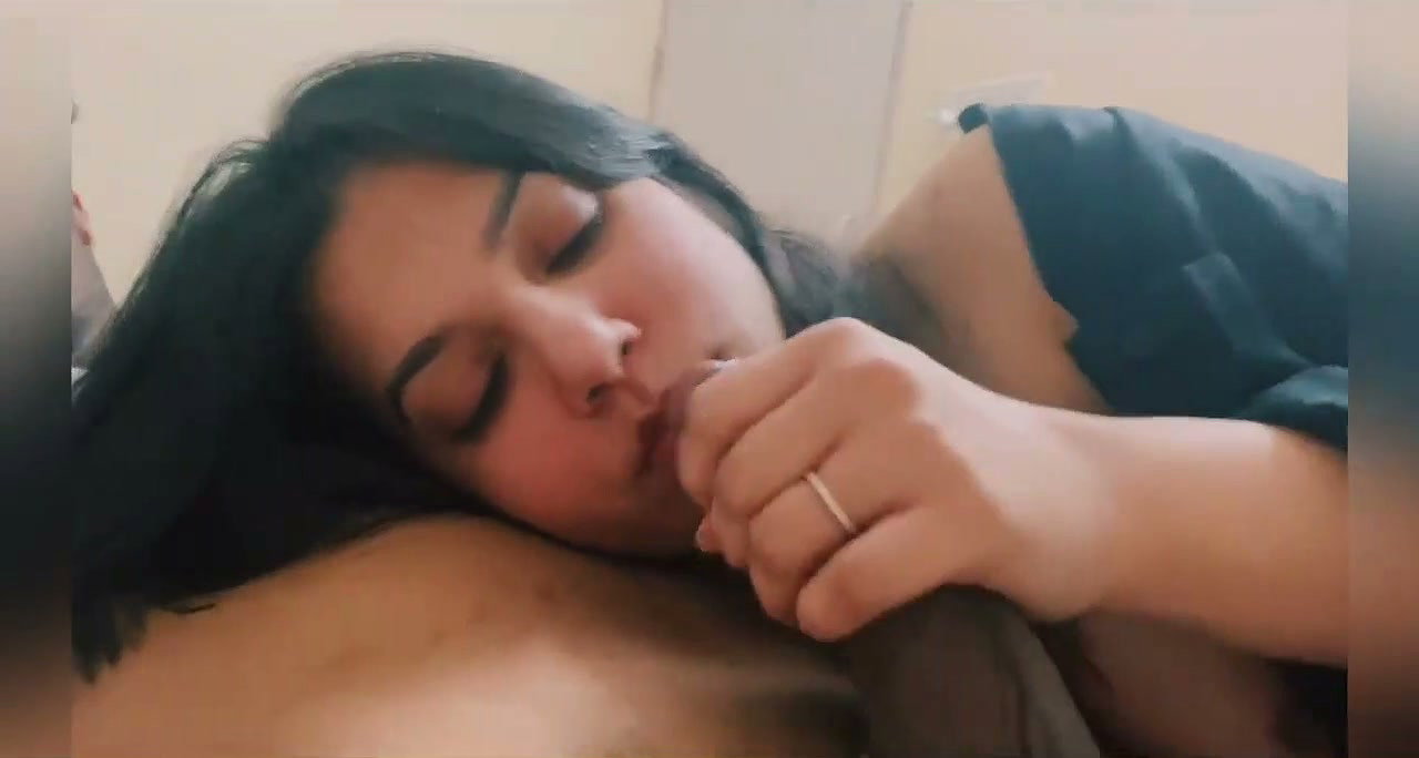 Ayesha from Pakistan blowjob 2 video (2)3