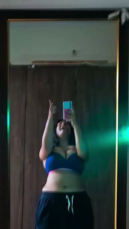 busty bangalore lady huge tits in green bra (2)2