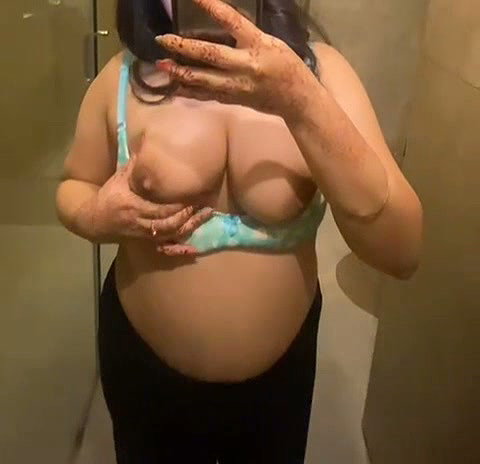 Chubby Indian Horny Gf Showing updates (2)13