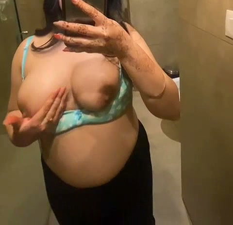 Chubby Indian Horny Gf Showing updates (2)13