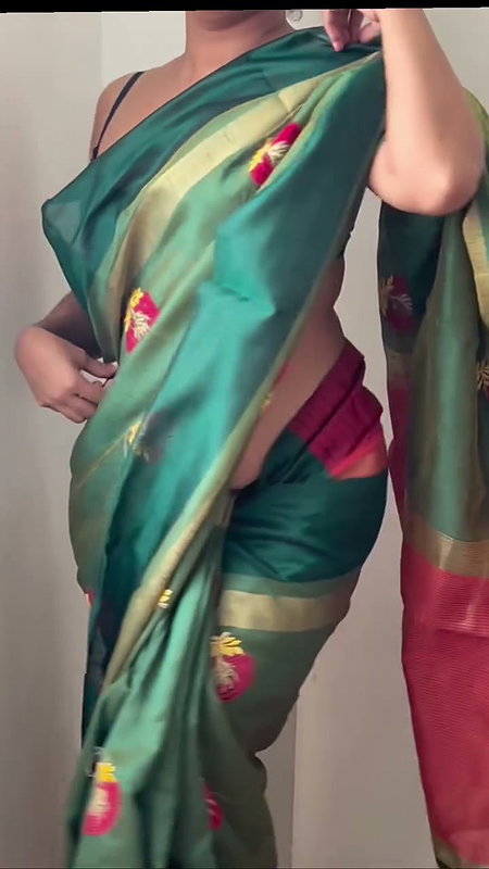 CORPORATE WORKING WIFE SEXY TEASE IN BRA BLOUSE AND SAREE FOR MANAGER (2)2