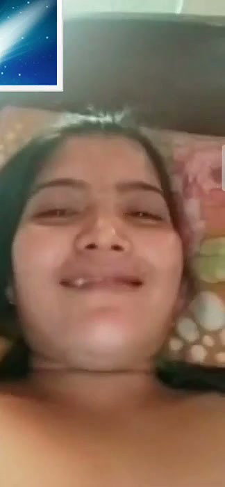 Desi Cute Bhabhi 1to1 cam show boobs (2)2