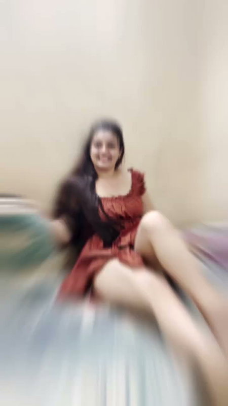 DESI PLUMPY GF TOO SEXY MILKY THIGHS YUMMY FLAUNT HER FIGURE (2)2