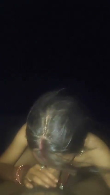 Desi Village lady giving blowjob (2)2