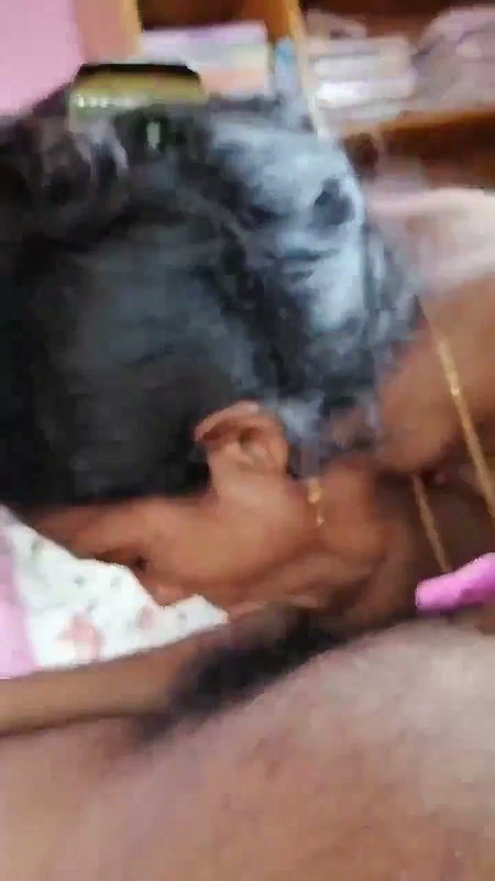 DESPERATE NEIGHBOUR WIFE GIVES PLEASURE BLOWJOB (2)2
