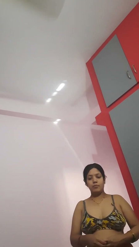 Famous Priya Bhabi Captured ~ updates (2)2