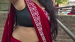 fleshy marathi lady in red sleevless saree show deep navel (2)2