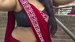 fleshy marathi lady in red sleevless saree show deep navel (2)2
