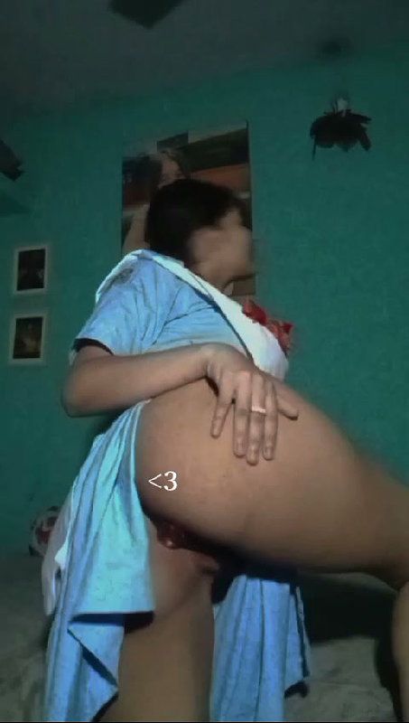 Horny girl showing and fucking cum on her face total 31 clips (2)4