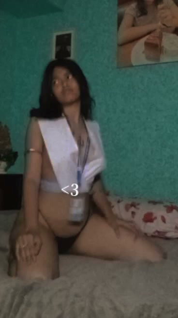 Horny girl showing and fucking cum on her face total 31 clips (2)14