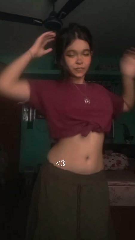 Horny girl showing and fucking cum on her face total 31 clips (2)17