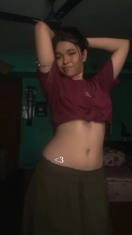 Horny girl showing and fucking cum on her face total 31 clips (2)17