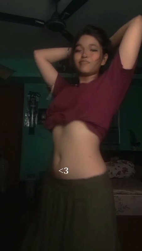 Horny girl showing and fucking cum on her face total 31 clips (2)17