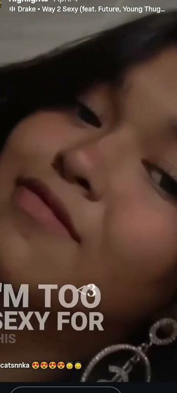 Horny girl showing and fucking cum on her face total 31 clips (2)21