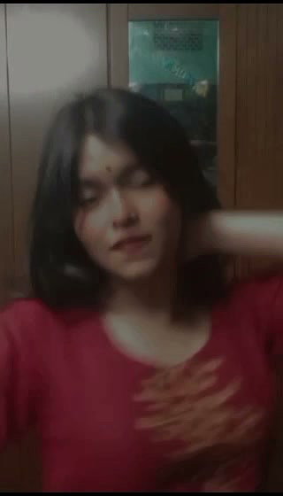 Horny girl showing and fucking cum on her face total 31 clips (2)27