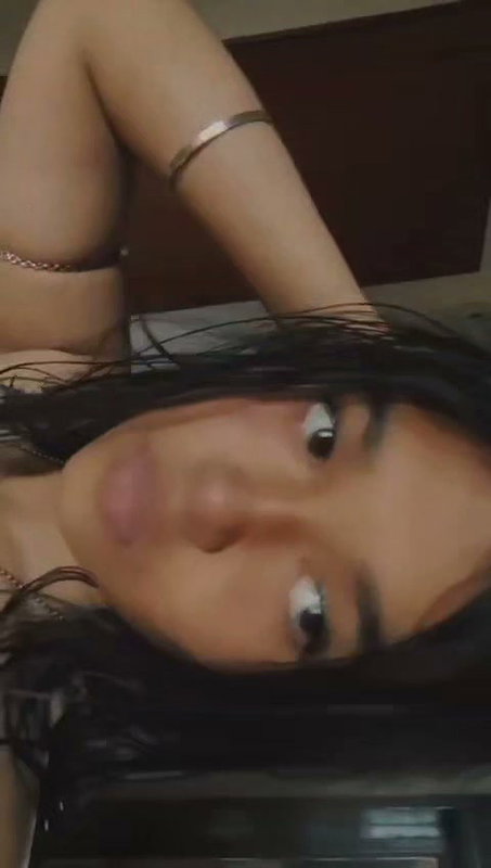 Horny girl showing and fucking cum on her face total 31 clips (2)28