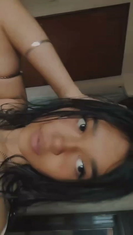 Horny girl showing and fucking cum on her face total 31 clips (2)28