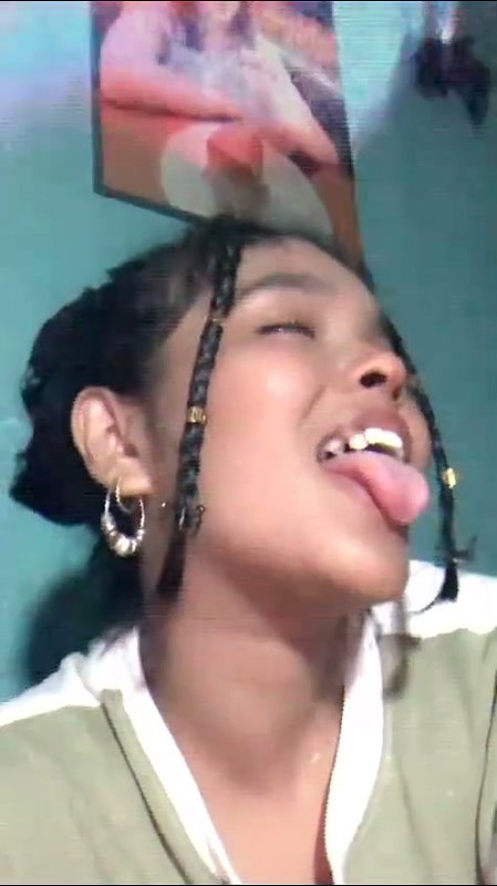 Horny girl showing and fucking cum on her face total 31 clips (2)30