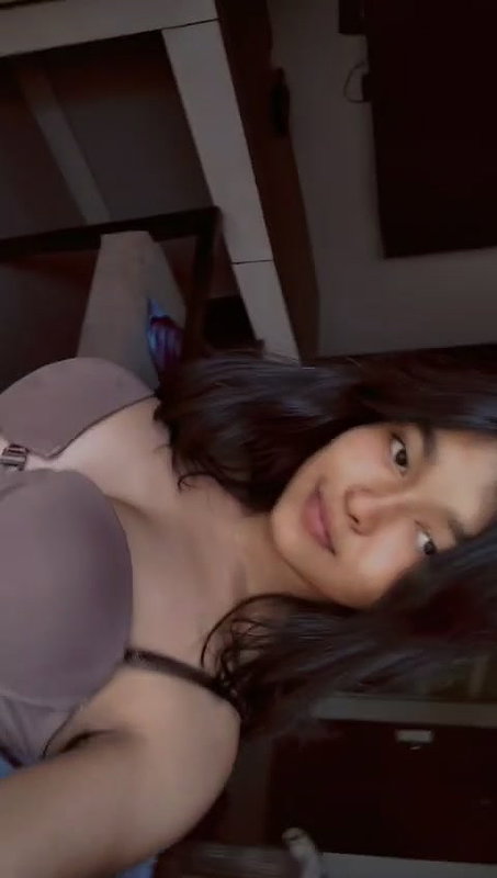 Horny girl showing and fucking cum on her face total 31 clips (2)31