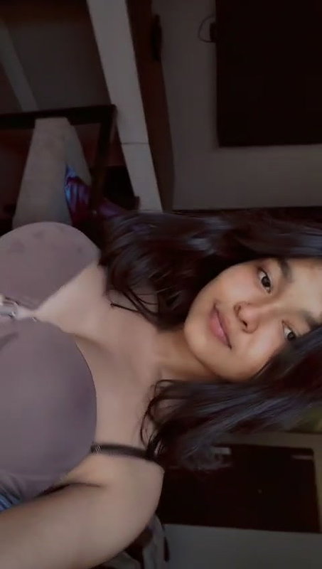 Horny girl showing and fucking cum on her face total 31 clips (2)31