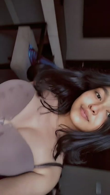Horny girl showing and fucking cum on her face total 31 clips (2)31