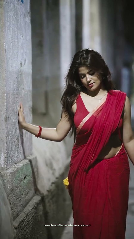 hot sexy bengali girl hot big boobs and navel in red saree (2)2