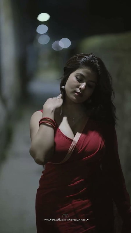 hot sexy bengali girl hot big boobs and navel in red saree (2)2