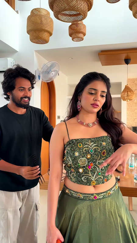 KUSHITHA KALLAPU HOTTIE CUTE NAVEL VIEW SEXY GETTING READY (2)2