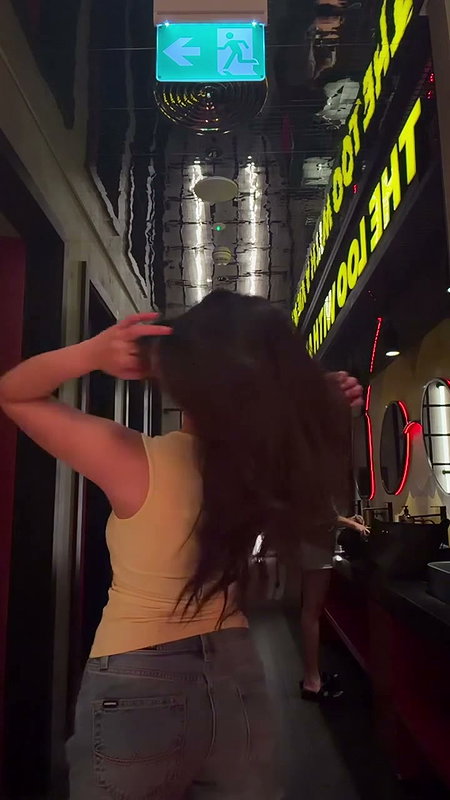 Kusitha Kallapu delicious boobs popout in sexy outfit (2)2